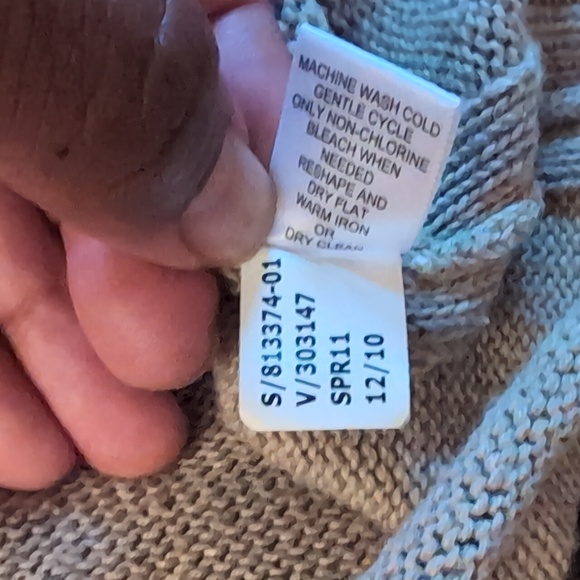 Banana Republic| Taupe Tan Sleeveless Sweater Button up Tank Top Vest - Picture 14 of 14